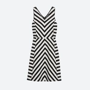 Market and Spruce Isabella Dress